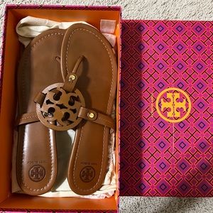 Women’s Tory Burch Sandals (PRICE FIRM)